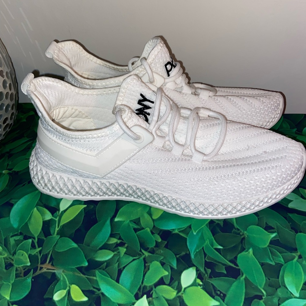 Men Pony Sneakers NEW